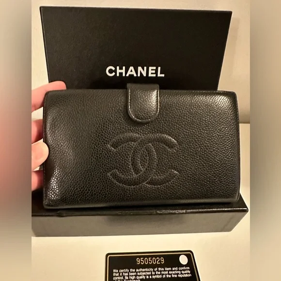 Sold for less @instagram - Picture 1 of 7